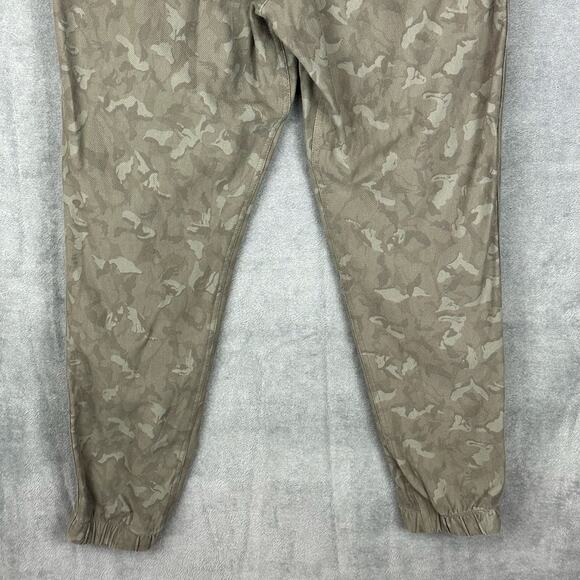 Athleta Pants Womens 2 Green Farallon Jogger Camo Athleisure Comfort Workout Gym - Picture 5 of 14